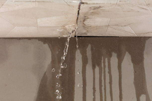 Professional Water Extraction technician working in Concho, OK